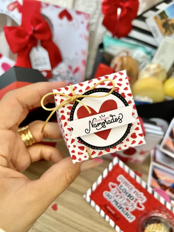 Recortes Românticos em Studio para Personalização