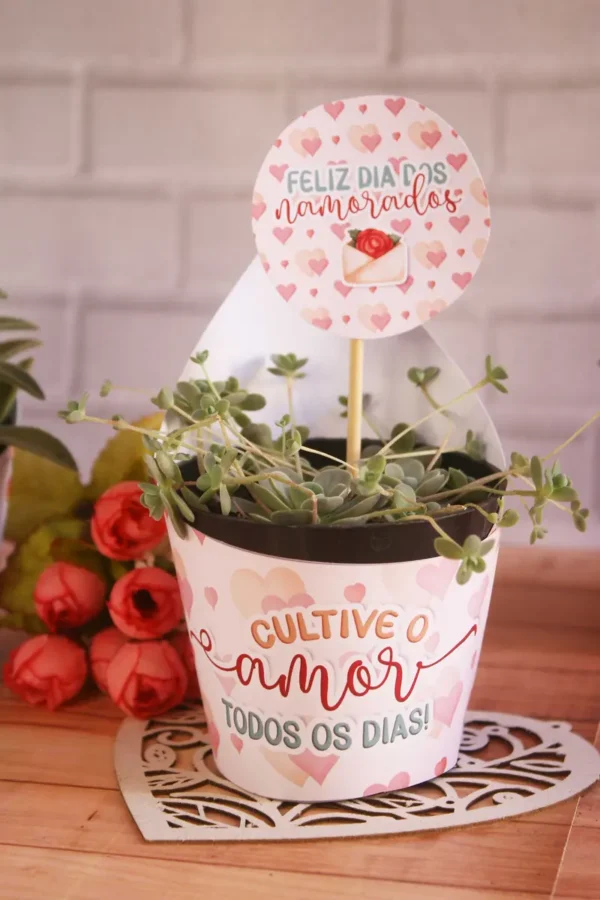 Presente DIY: Moldes de Suculentas para o Amor - Imagem 2