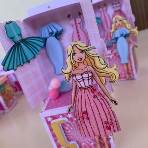 Arquivo de Corte Barbie Troca de Roupa