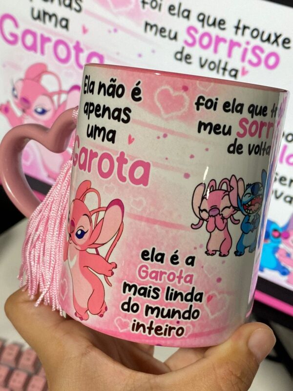 Arte Caneca Ela Não É Apenas Uma Garota - Angel Stitch - Imagem 5