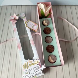 caixa para 5 doces e 1 rosa arquivo digital mimos maes