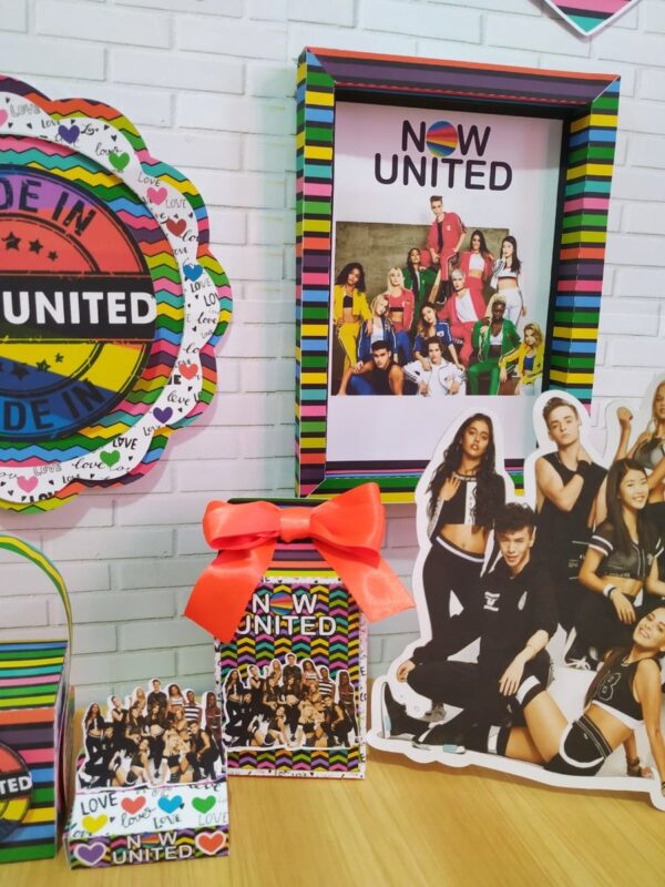 Só Um Bolinho Now United 1 - Arquivo Digital - Imagem 4