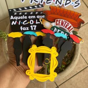 topo de bolo friends camadas arquivo digital friends