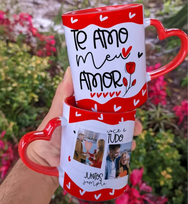 Transforme Canecas em Presentes de Amor com Artes Editáveis