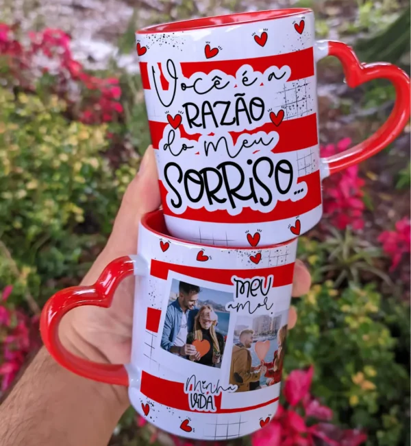 Transforme Canecas em Presentes de Amor com Artes Editáveis